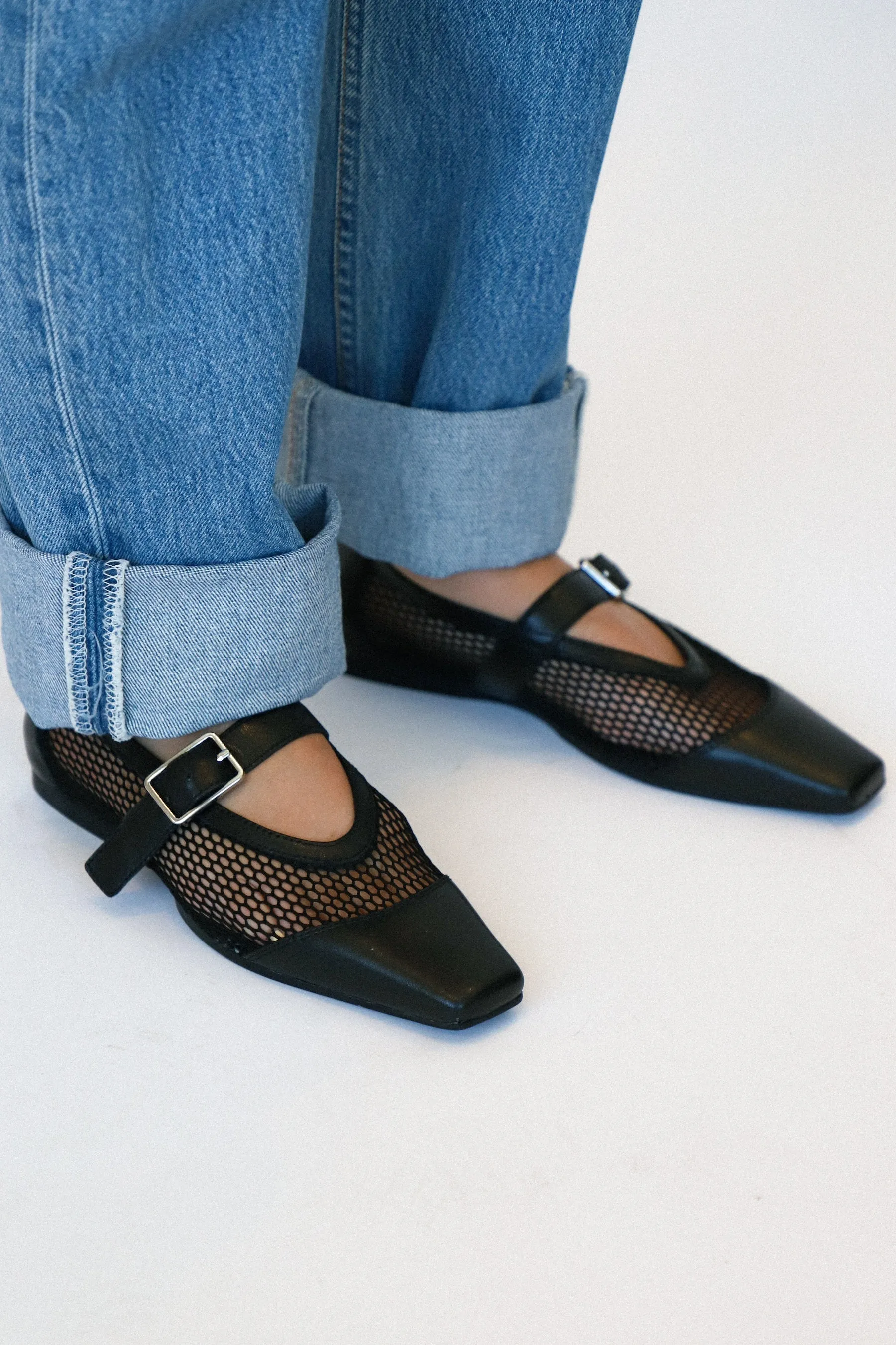 Black Mesh Wioletta Flat