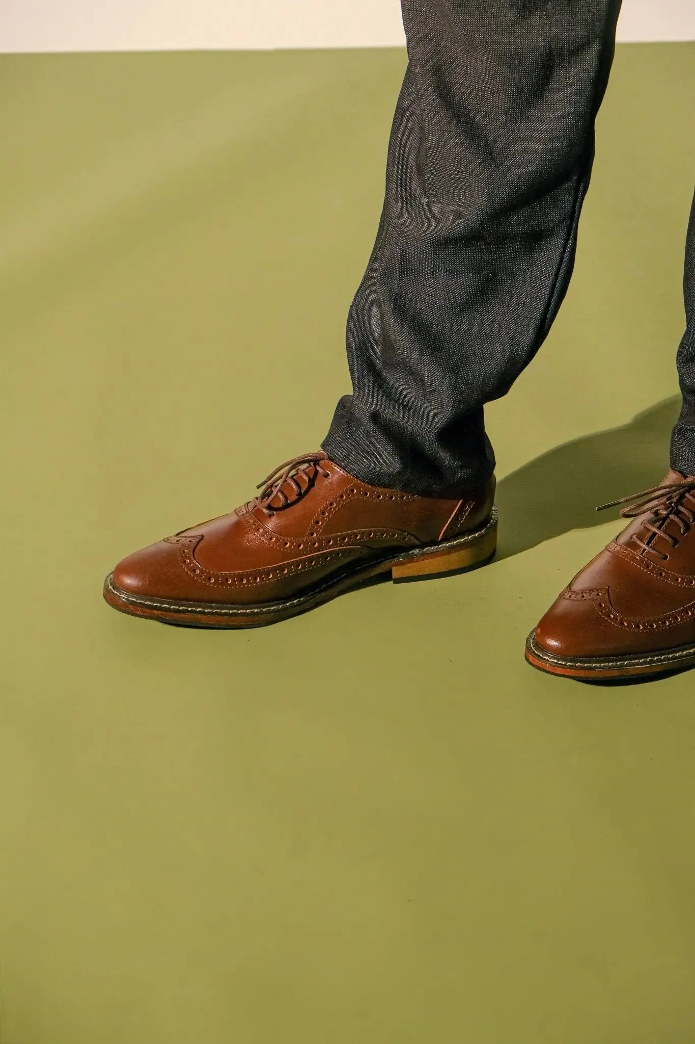 GUEVARRA Wingtip Oxford - Walnut