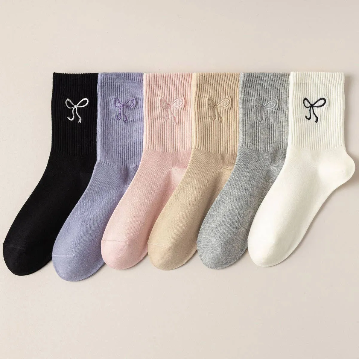 Women's Embroidered Bow Socks - Black